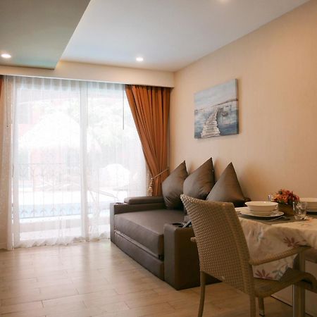 Seven Seas Pattaya Poolside Room ห้องติดสระ Jomtien Beach Dış mekan fotoğraf