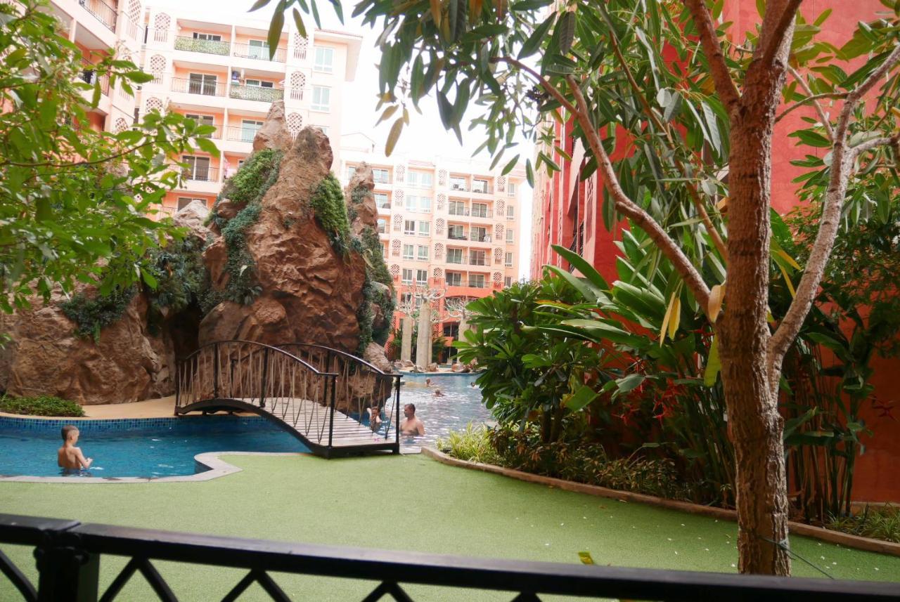 Seven Seas Pattaya Poolside Room ห้องติดสระ Jomtien Beach Dış mekan fotoğraf