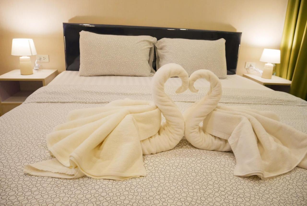 Seven Seas Pattaya Poolside Room ห้องติดสระ Jomtien Beach Dış mekan fotoğraf