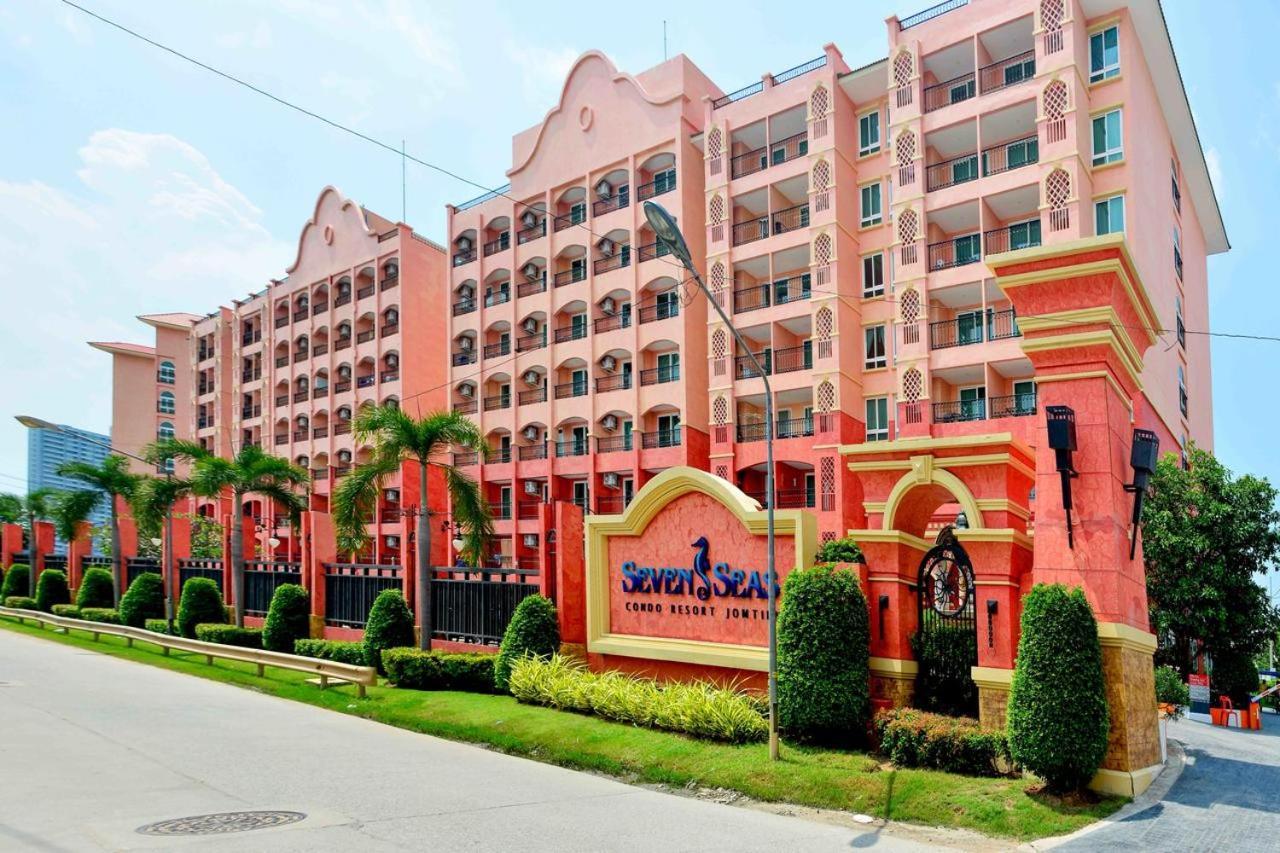 Seven Seas Pattaya Poolside Room ห้องติดสระ Jomtien Beach Dış mekan fotoğraf