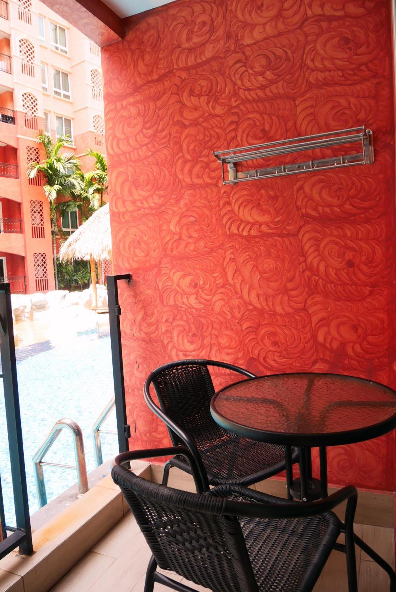 Seven Seas Pattaya Poolside Room ห้องติดสระ Jomtien Beach Dış mekan fotoğraf